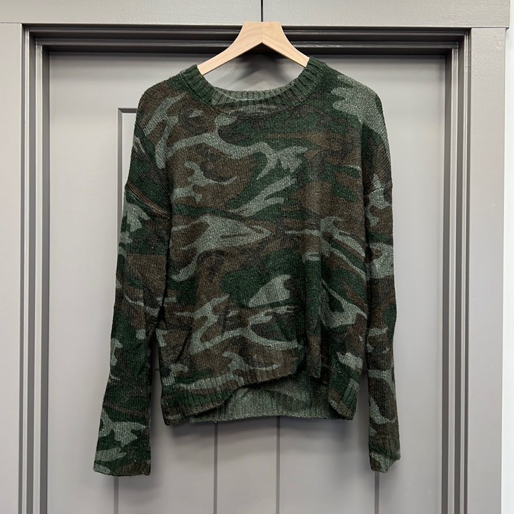 Rails Perci Wool Sweater in Jungle Camo, sz L